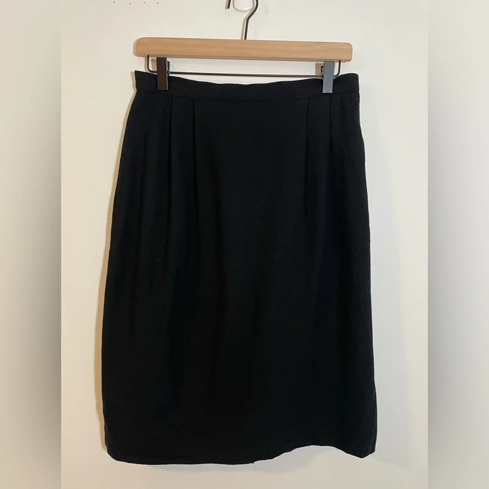 Vintage Black 100% Wool Fully Lined Pencil Skirt, Size 12, Has Pockets!